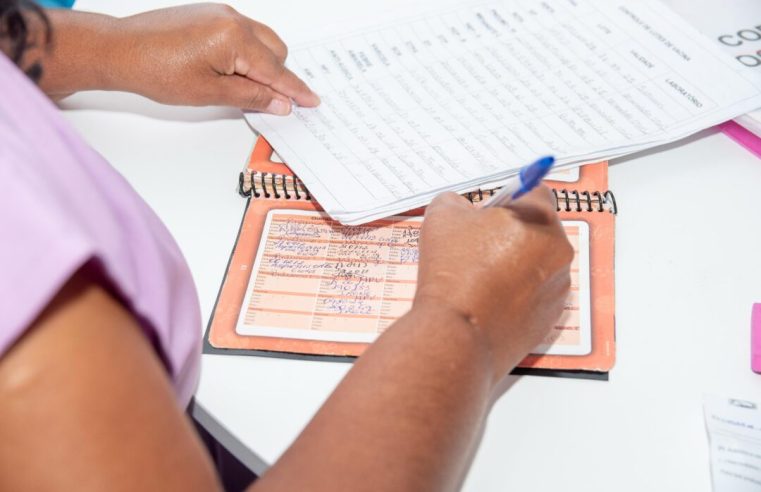 Prefeitura convoca população para atualização da caderneta de vacinação de menores de 15 anos