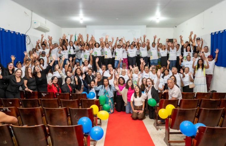 Prefeitura de Teixeira de Freitas celebra conquista de 120 alfabetizandos