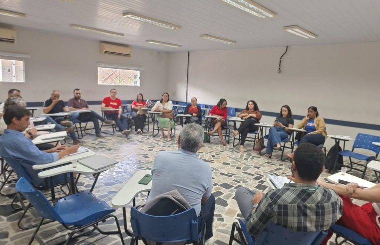 COMISSÃO GESTORA DO PLANO MUNICIPAL DE EDUCAÇÃO REALIZA REUNIÃO DE TRABALHO NA UNEB