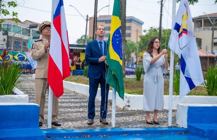 Desfile de 7 de Setembro leva história do Brasil às ruas de Teixeira de Freitas